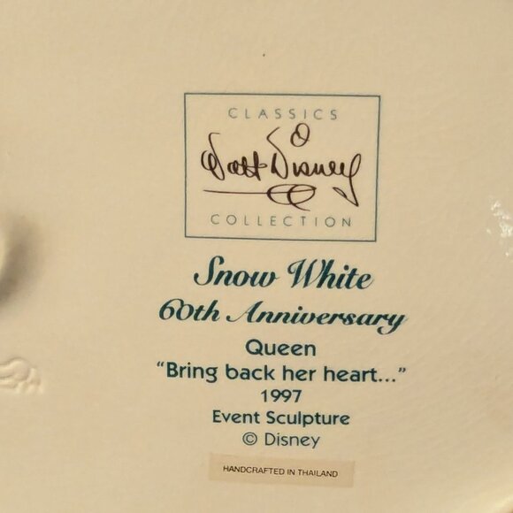 WDCC "Bring Back Her Heart ..." Evil Queen from Snow White with COA and Box - Picture 2 of 13